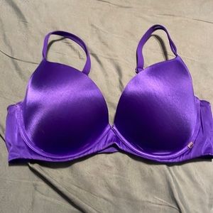 Victoria’s Secret purple plunge bra